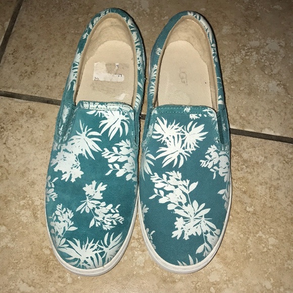 UGG Shoes - Ugg Slip On Shoes Size 10